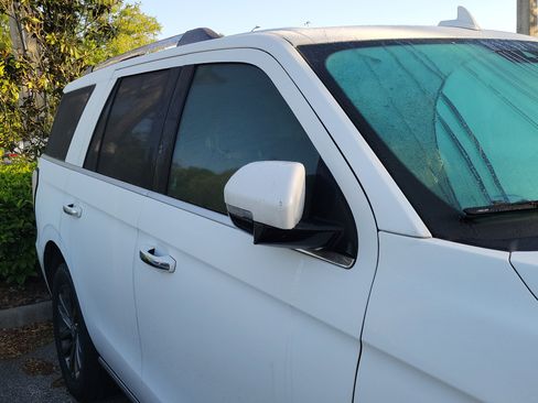 Used 2020 Ford Expedition Limited w/ Equipment Group 301A image 11