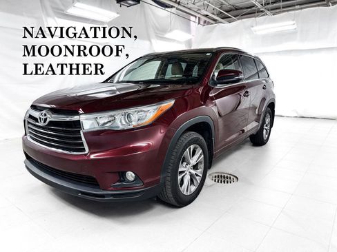 Used 2015 Toyota Highlander XLE AWD/4WD image 1