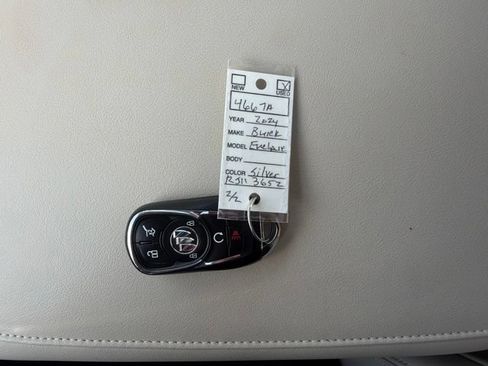 Used 2024 Buick Enclave Avenir w/ Avenir Technology Package FWD image 33