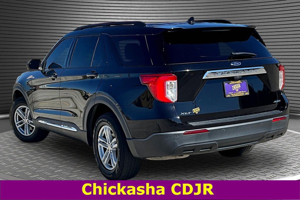 Used 2022 Ford Explorer XLT AWD/4WD image 4