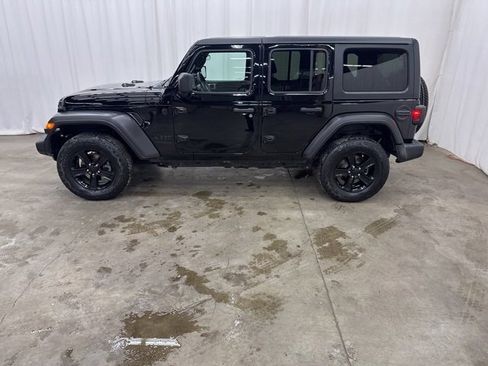 Used 2021 Jeep Wrangler Unlimited Sport image 27