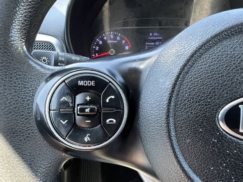 Used 2020 Kia Soul LX FWD image 23
