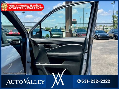 Used 2023 Honda Passport Elite image 17