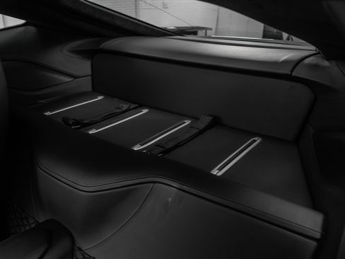 Used 2016 Ferrari F12 Berlinetta RWD image 16