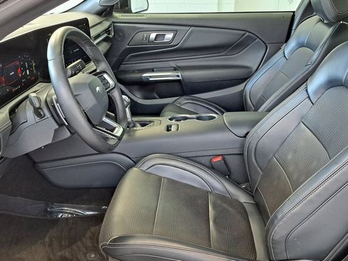 Used 2024 Ford Mustang GT Premium image 22