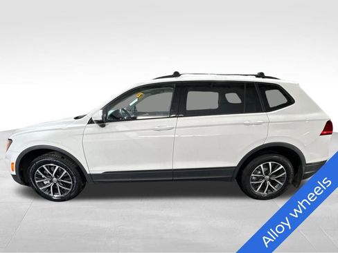 Used 2021 Volkswagen Tiguan S image 8