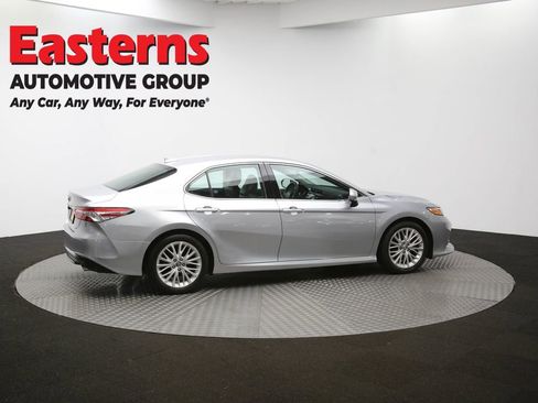 Used 2019 Toyota Camry XLE image 37
