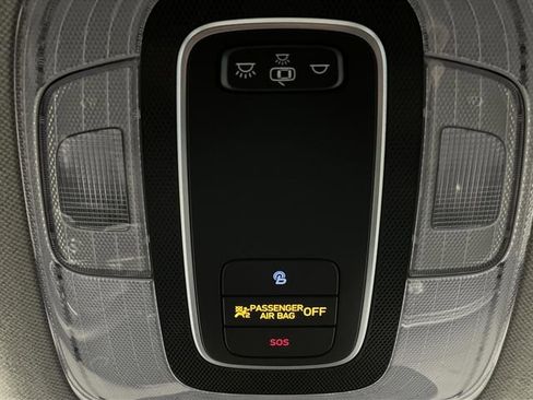 Used 2021 Hyundai Elantra Blue image 24