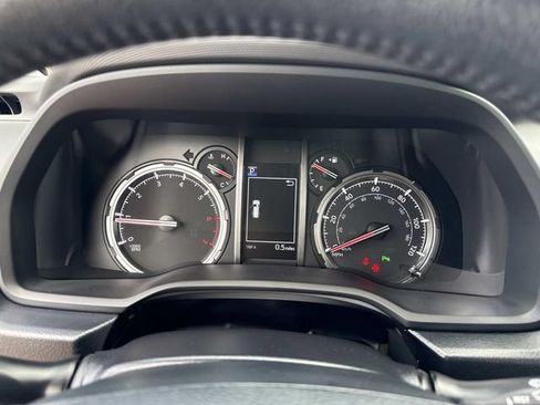 Used 2022 Toyota 4Runner Limited AWD/4WD image 29