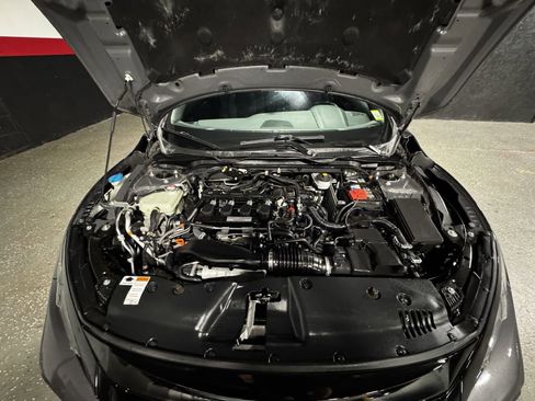 Used 2018 Honda Civic Si image 9