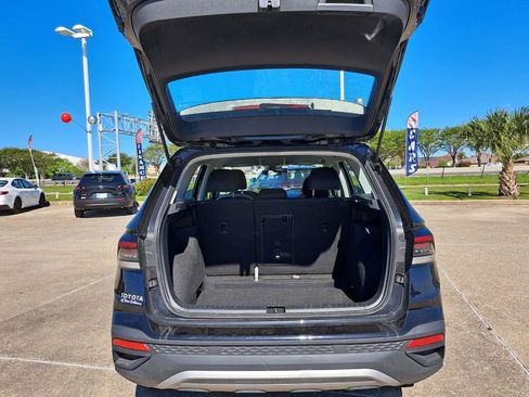 Used 2025 Volkswagen Taos S image 24