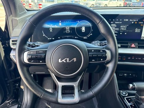 Used 2023 Kia Sportage SX image 15