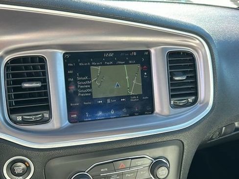 Used 2019 Dodge Charger SXT w/ Blacktop Package image 14