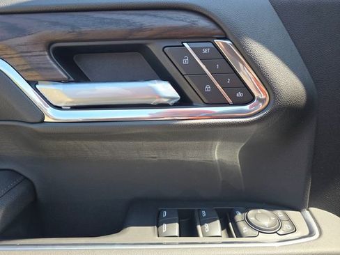 New 2026 GMC Sierra 1500 SLT image 29