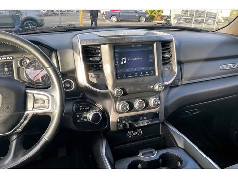 Used 2020 RAM 1500 Big Horn image 5