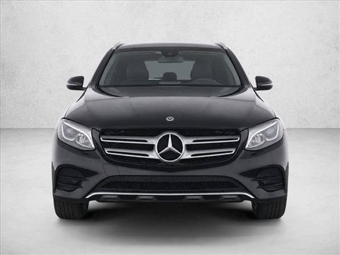 Used 2019 Mercedes-Benz GLC 300 image 2