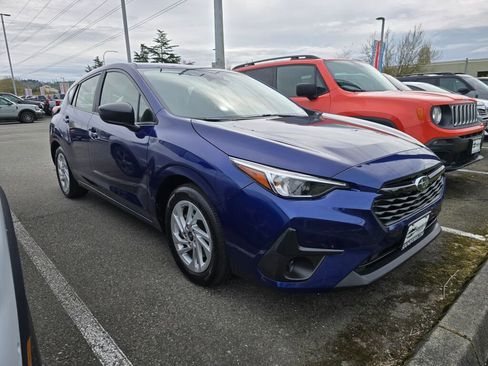 Used 2025 Subaru Impreza 2.0i image 2