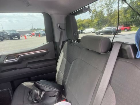 Used 2023 Chevrolet Silverado 1500 LT AWD/4WD image 6