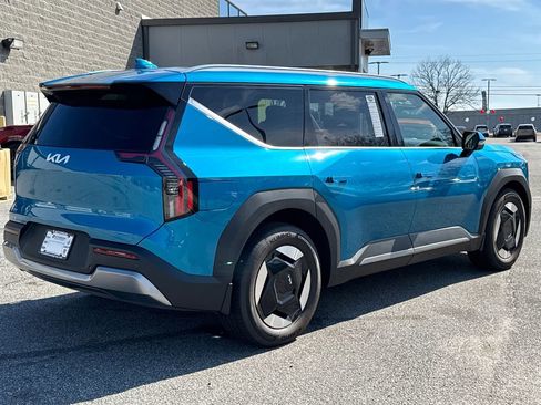 New 2026 Kia EV9 Wind AWD/4WD image 3
