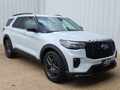 New 2026 Ford Explorer ST w/ Sun And Sound Package