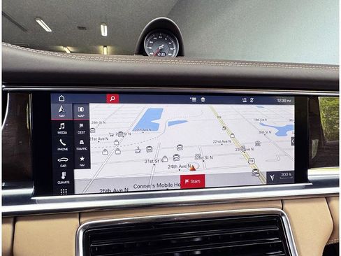 Used 2020 Porsche Panamera 4S image 24