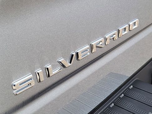 Used 2025 Chevrolet Silverado 1500 RST image 34