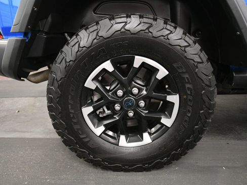 Used 2024 Jeep Wrangler Unlimited Rubicon 4xe AWD/4WD image 30