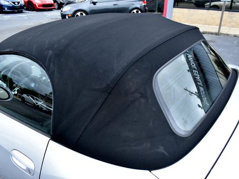 Used 2006 BMW Z4 3.0i image 34