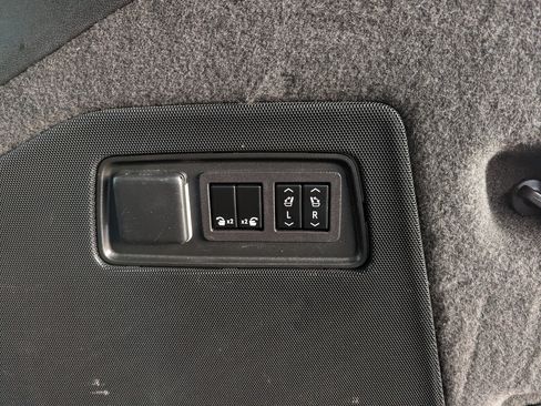 Used 2023 Cadillac Escalade Sport Platinum w/ LPO, Floor Liner Package image 47