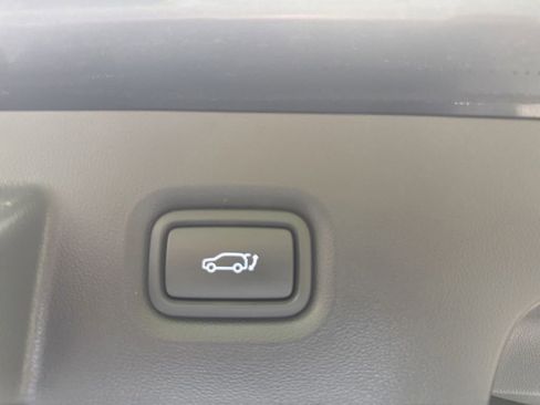 Used 2024 Hyundai Ioniq 5 SEL AWD/4WD image 6