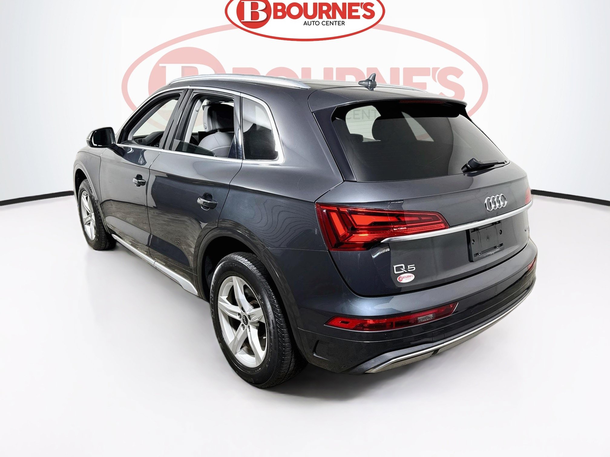 Used 2021 Audi Q5 2.0T Premium w/ Convenience Package AWD/4WD image 8
