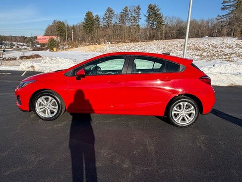 Used 2019 Chevrolet Cruze LS w/ LS Convenience Package image 4