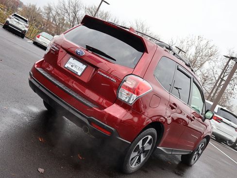 Used 2018 Subaru Forester 2.5i Limited image 7