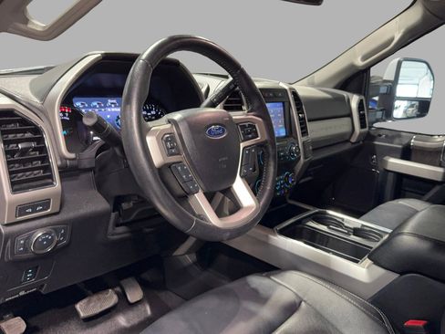 Used 2020 Ford F250 Lariat w/ Lariat Value Package image 16