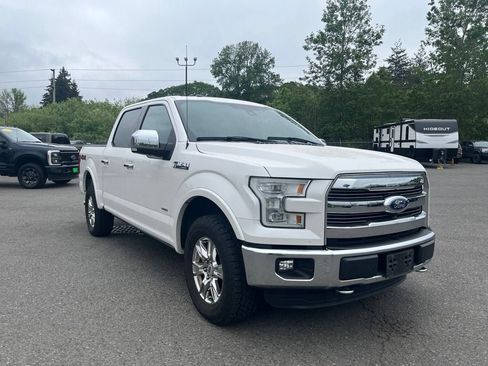 Used 2016 Ford F150 Lariat w/ Equipment Group 502A Luxury AWD/4WD image 4