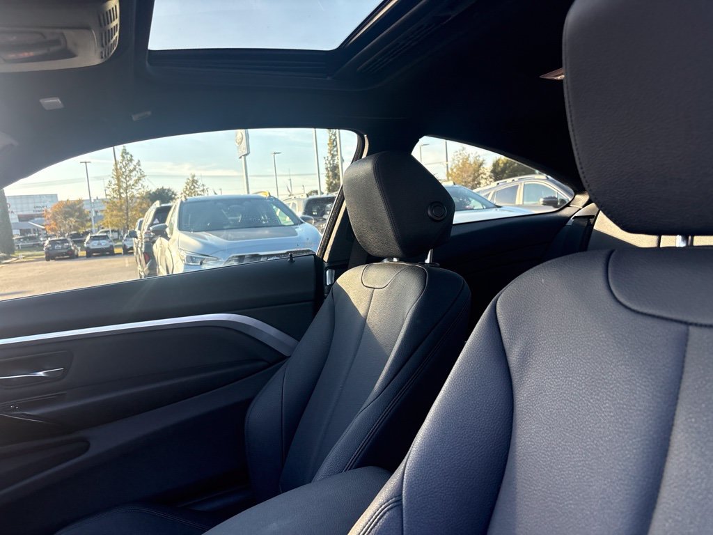 Used 2020 BMW 430i xDrive Coupe w/ Convenience Package AWD/4WD image 4