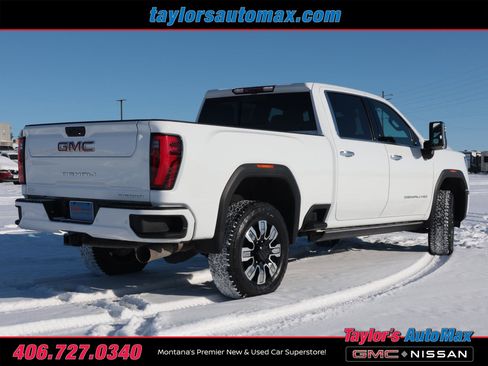 Used 2024 GMC Sierra 3500 Denali w/ Denali Reserve Package image 4