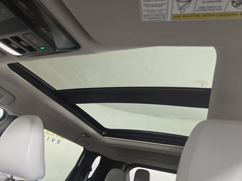 New 2025 Mitsubishi Outlander SE image 22