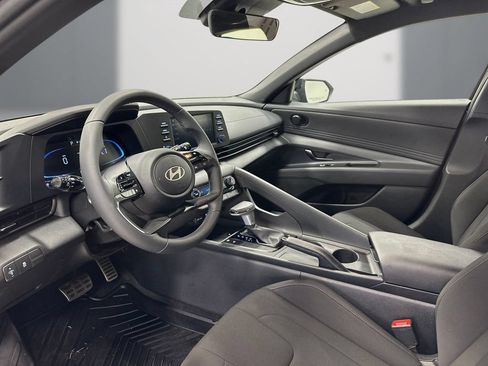 Certified 2026 Hyundai Elantra Sport FWD image 14