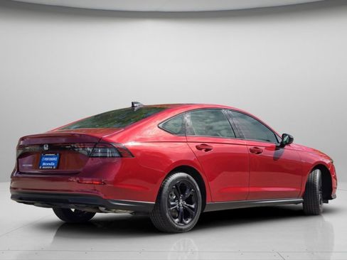 Used 2025 Honda Accord SE image 22