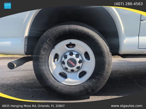 Used 2017 GMC Savana 2500 RWD image 25