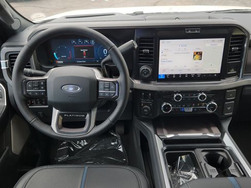 New 2026 Ford F450 Platinum w/ FX4 Off-Road Package AWD/4WD image 14