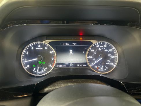 Used 2025 Nissan Pathfinder Rock Creek AWD/4WD image 21