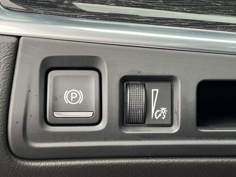 Used 2023 Cadillac XT5 Premium Luxury image 29