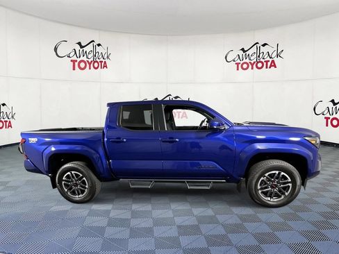 Used 2024 Toyota Tacoma TRD Sport AWD/4WD image 8