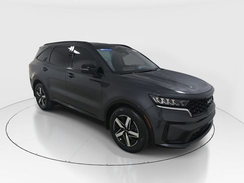 Used 2022 Kia Sorento S FWD image 1