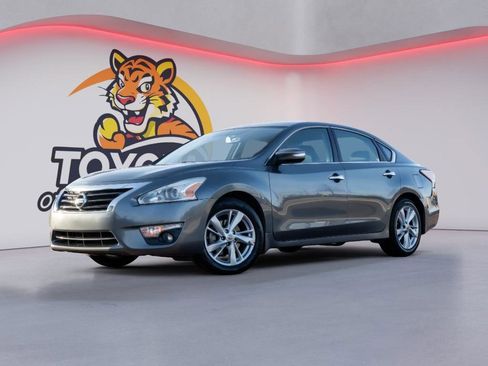 Used 2015 Nissan Altima 2.5 SL image 1