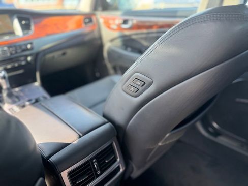 Used 2014 Hyundai Equus Signature RWD image 31