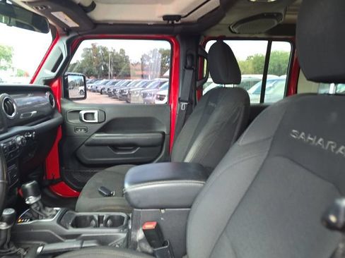 Used 2020 Jeep Wrangler Unlimited Sahara AWD/4WD image 8