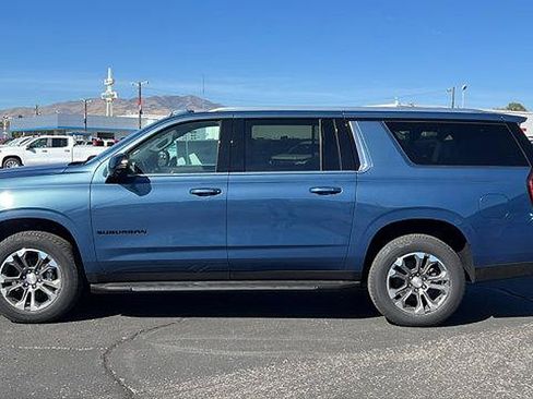 New 2026 Chevrolet Suburban LT w/ Comfort Package image 8